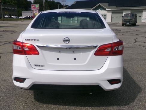 Used 2017 Nissan Sentra S FWD image 4