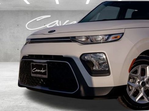 Used 2021 Kia Soul S image 3