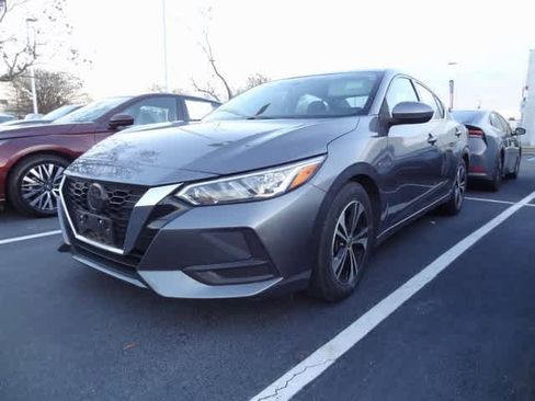 Used 2022 Nissan Sentra SV image 1