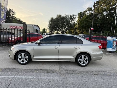 Used 2014 Volkswagen Jetta TDI FWD image 8