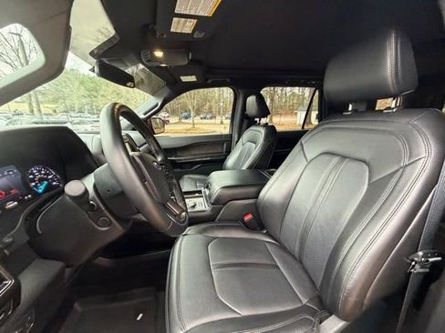 Used 2021 Ford Expedition Limited image 14
