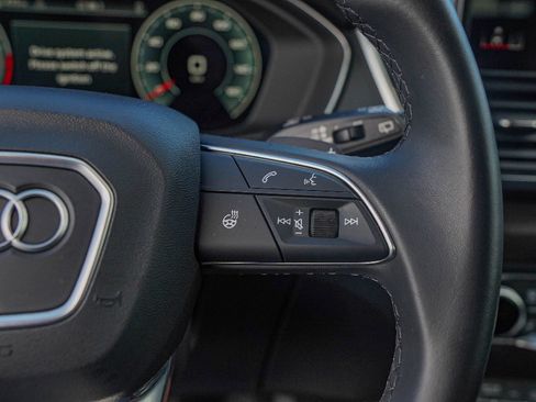 Used 2022 Audi Q5 2.0T Premium Plus image 12