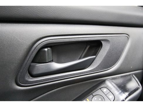Certified 2025 Nissan Rogue S FWD image 20