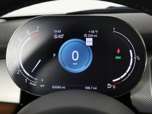 Used 2023 MINI Cooper 2-Door Hardtop w/ Signature Upholstery Package image 29