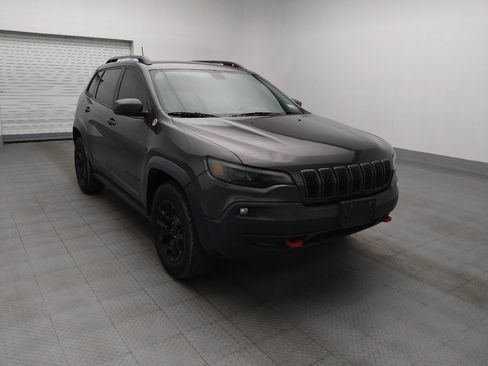 Used 2019 Jeep Cherokee Trailhawk w/ Comfort/Convenience Group AWD/4WD image 13