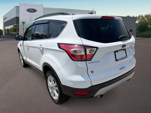 Used 2018 Ford Escape SE w/ Ford Safe & Smart Package FWD image 7