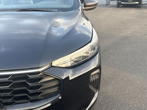 Used 2025 Ford Escape ST-Line image 9