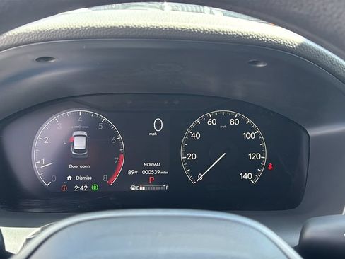 Used 2025 Honda HR-V LX image 16