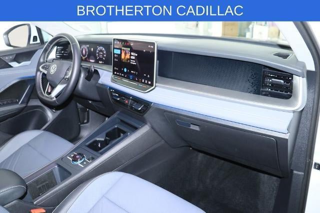 Used 2026 Volkswagen Tiguan SE AWD/4WD image 30