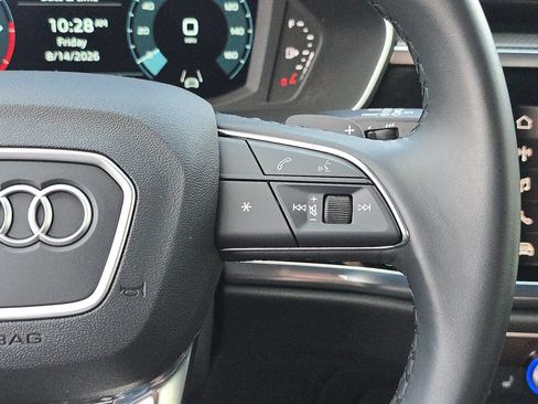 Certified 2024 Audi Q3 2.0T Premium w/ Convenience Package AWD/4WD image 21