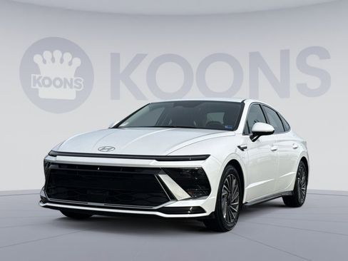 Certified 2025 Hyundai Sonata SEL image 1