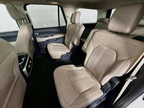 Used 2023 Ford Expedition Limited AWD/4WD image 26