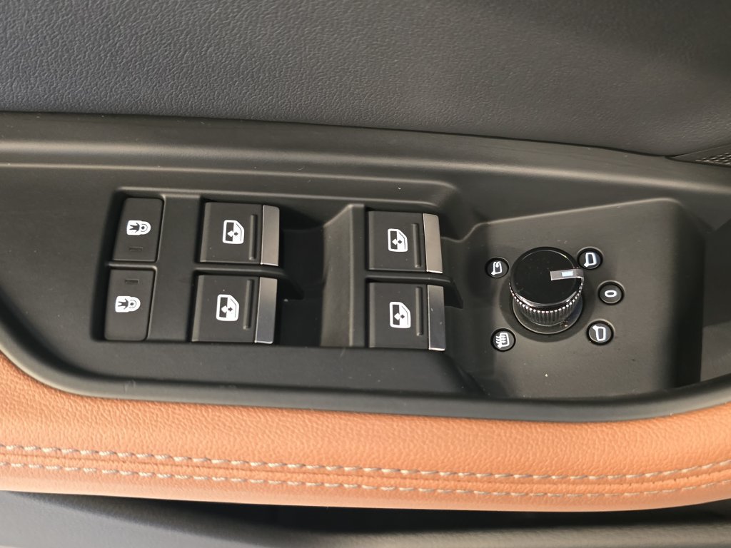 Certified 2024 Audi Q8 e-tron Premium Plus AWD/4WD image 20