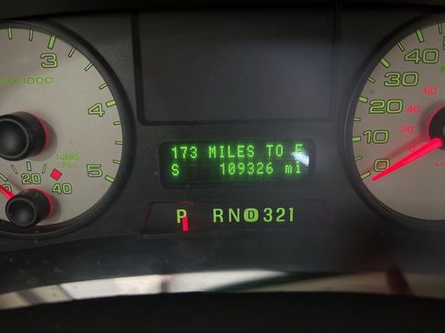 Used 2006 Ford F250 XLT image 10