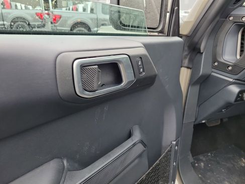 New 2025 Ford Bronco Outer Banks w/ Sasquatch Package image 19