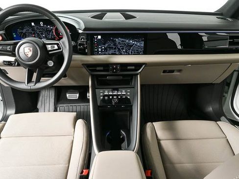 New 2025 Porsche Macan 4S Electric image 23