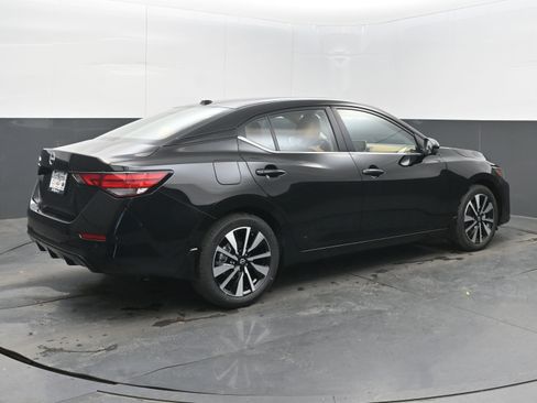 New 2025 Nissan Sentra SV w/ SV Premium Package image 7