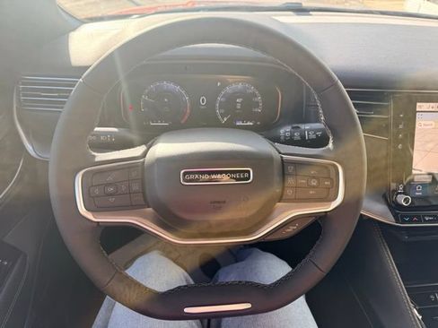 New 2026 Jeep Grand Wagoneer Limited w/ Premium Group II AWD/4WD image 19