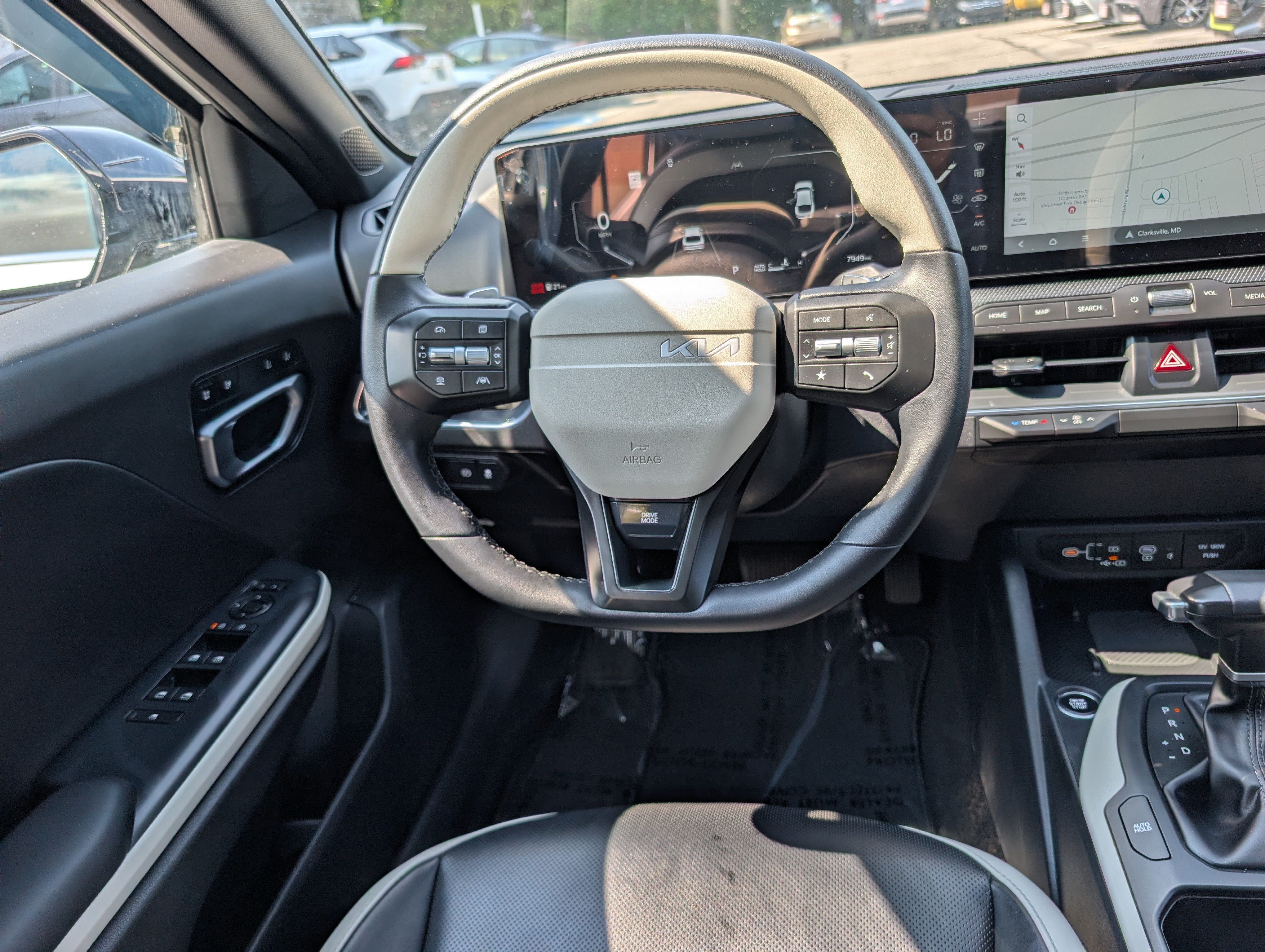Used 2025 Kia K4 GT-Line w/ GT-Line Premium Package FWD image 17