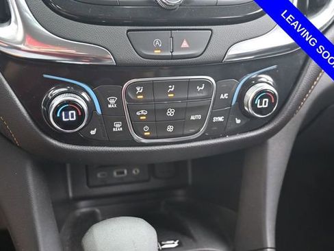 Used 2022 Chevrolet Equinox Premier FWD image 21