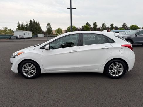 Used 2013 Hyundai Elantra GT FWD image 5