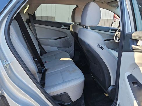 Used 2021 Hyundai Tucson SE image 29