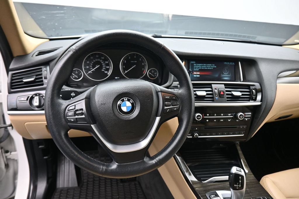 Used 2017 BMW X3 sDrive28i RWD image 14