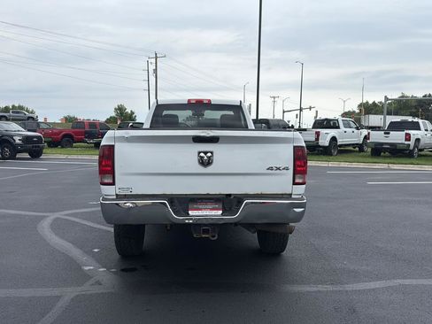 Used 2014 RAM 3500 Tradesman w/ Chrome Appearance Group AWD/4WD image 4