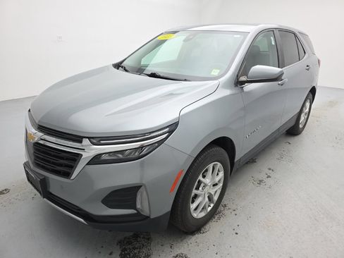Used 2023 Chevrolet Equinox LT w/ Driver Convenience Package AWD/4WD image 6