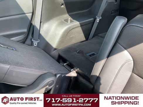 Used 2019 GMC Acadia SLT AWD/4WD image 12
