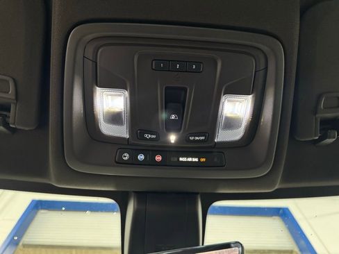 Used 2021 GMC Sierra 1500 SLT w/ SLT Premium Plus Package image 29