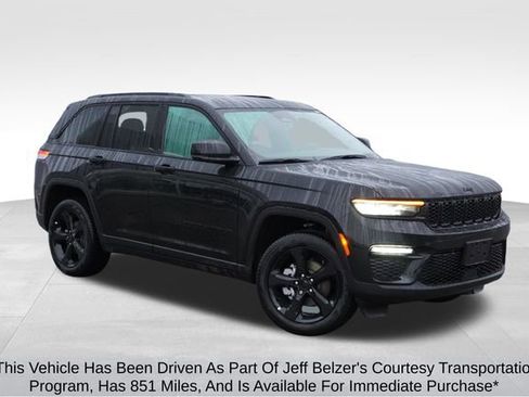 New 2025 Jeep Grand Cherokee Limited w/ Black Appearance Package AWD/4WD image 1