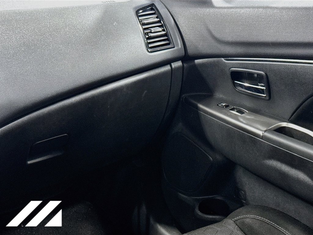 Used 2021 Mitsubishi Outlander Sport SE AWD/4WD image 23