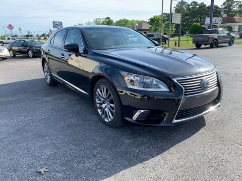 Used 2014 Lexus LS 460 w/ Ultra Luxury Package RWD image 5
