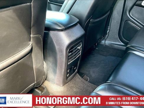 Used 2019 Lincoln MKC Reserve w/ MKC Technology Package FWD image 10