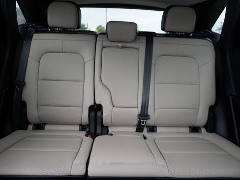 Certified 2022 Ford Escape Titanium image 25