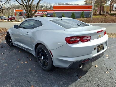 Used 2019 Chevrolet Camaro LT image 18