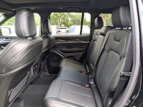 New 2026 Jeep Grand Cherokee Limited AWD/4WD image 14