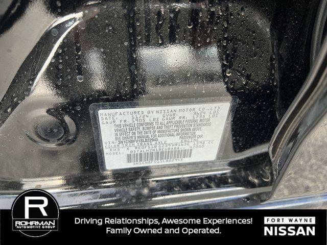 Used 2025 Nissan Versa SR w/ Trunk Package FWD image 30