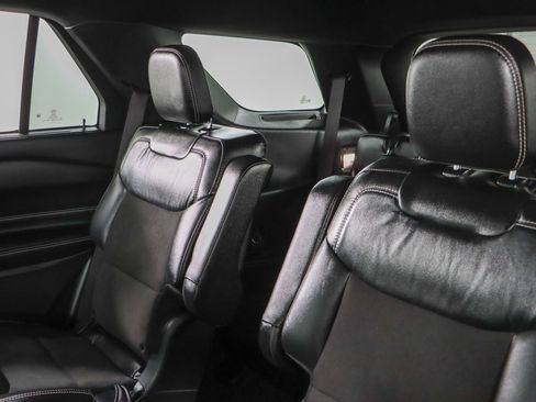 Used 2022 Ford Explorer ST w/ ST Street Pack image 24