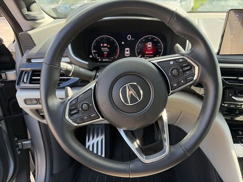 Used 2025 Acura MDX w/ Technology Package image 11