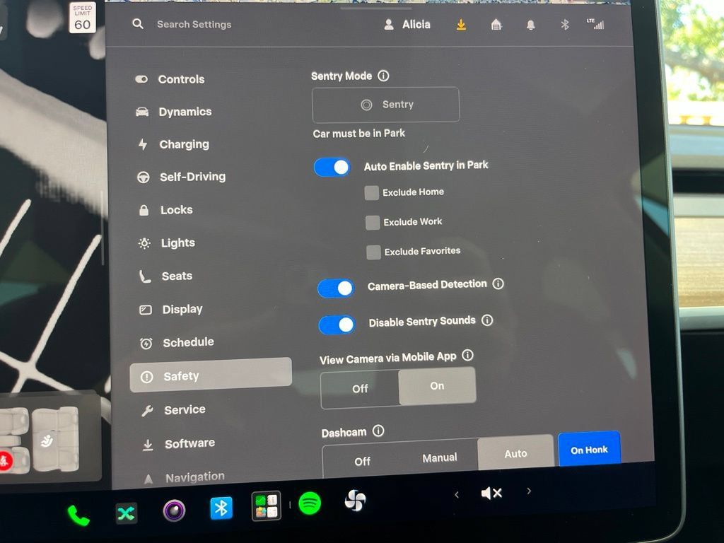 Used 2022 Tesla Model Y Performance AWD/4WD image 19