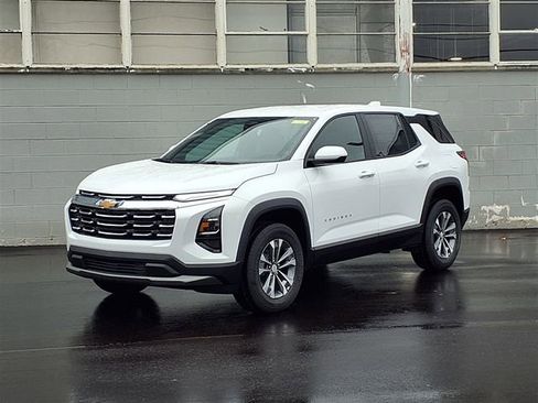 New 2026 Chevrolet Equinox LT image 1
