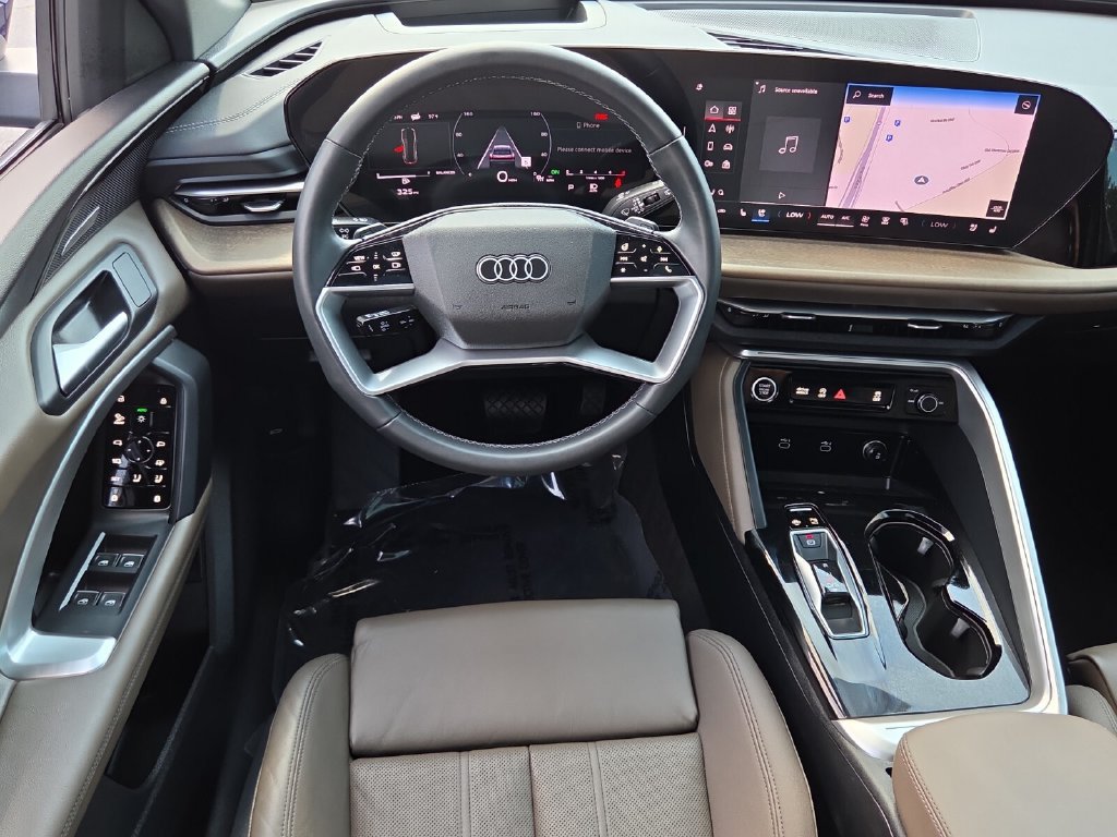 Certified 2025 Audi Q5 Premium AWD/4WD image 14