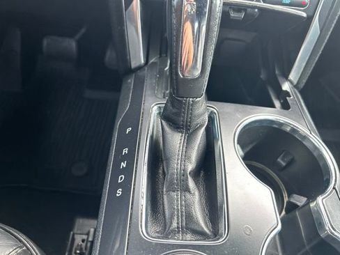 Used 2018 Ford Explorer Platinum AWD/4WD image 31