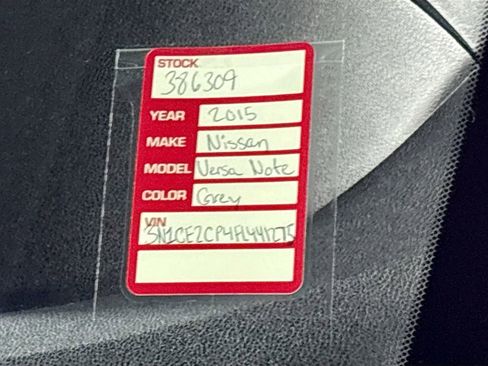 Used 2015 Nissan Versa Note SR FWD image 24
