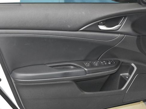 Used 2019 Honda Insight Touring image 4