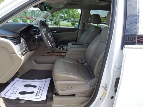Used 2018 GMC Yukon SLT w/ HD Trailering Package AWD/4WD image 10