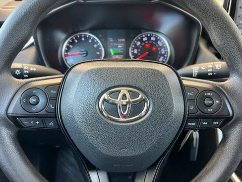 Certified 2020 Toyota RAV4 LE w/ Carpet Mat Package FWD image 23