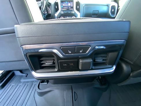 Used 2020 GMC Sierra 1500 SLT image 25